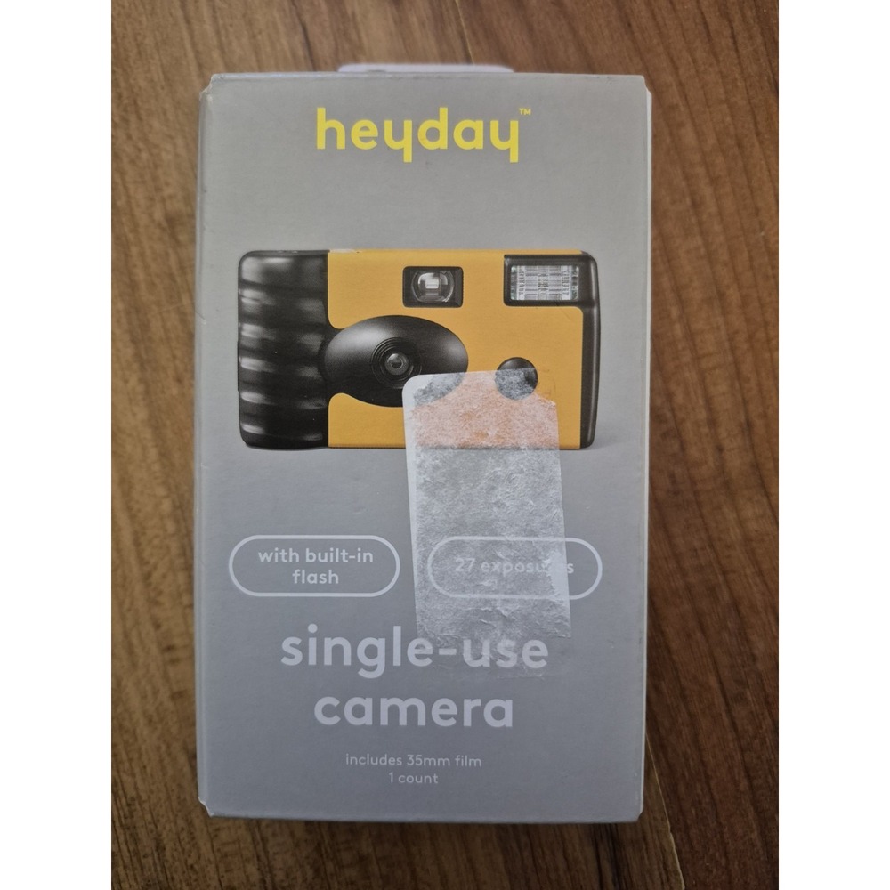 Heyday Single-Use Camera Yellow with Flash โ 35mm Film (27 Exposures) S26